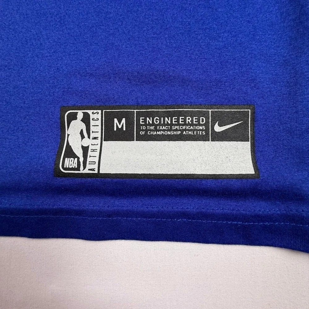 Nike Detroit Pistons NBA Basketball Shirt Mens Medium Blue Dri-FIT Graphic Tee